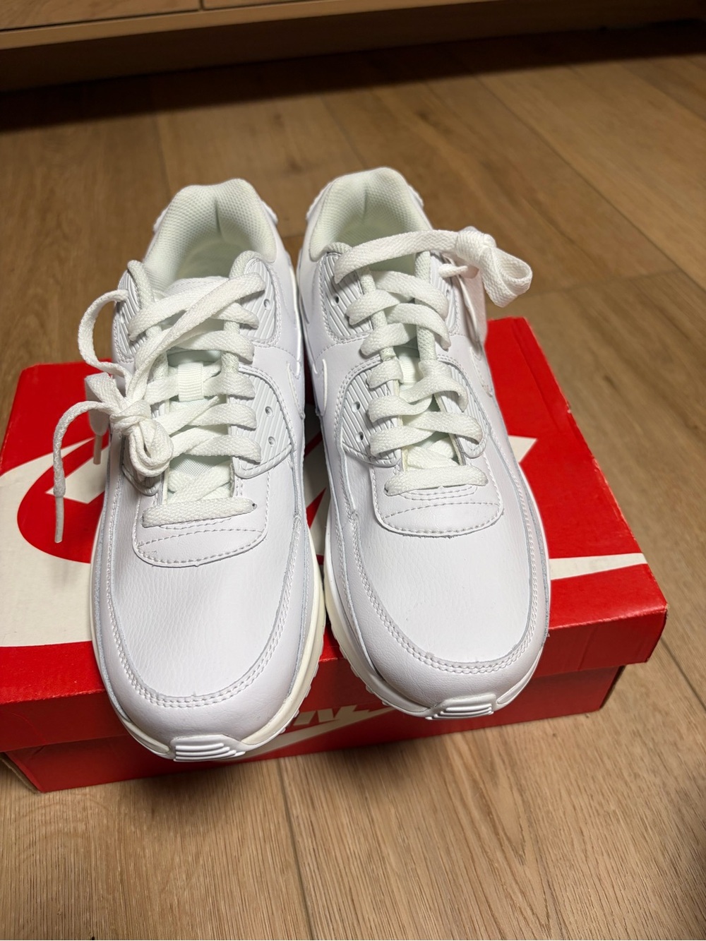 Nike Air Max 90 Kids White Lace-Up Sneakers